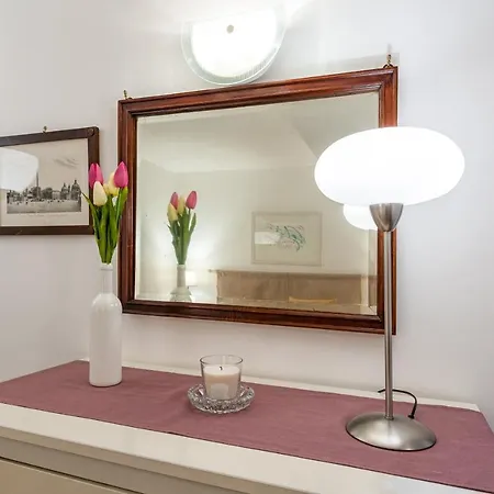 Irex Popolo Square Private Apartment *